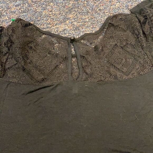 Charlotte Russe Black Lace Crop Top sz. XS - Picture 4 of 5